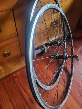 2 Llantas Bici Carrera 700/622 ( chimano) RS)