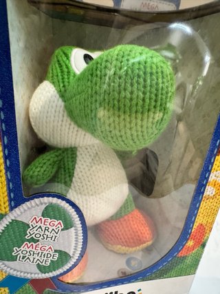 Amiibo Mega Yarn Yoshi Verde Scatola