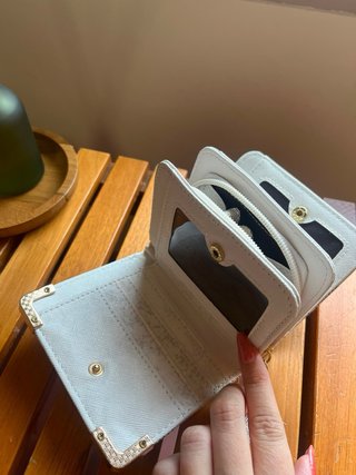 Cartera con tarjetero y monedero