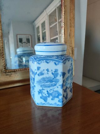 Tibor de porcelana azul y blanco