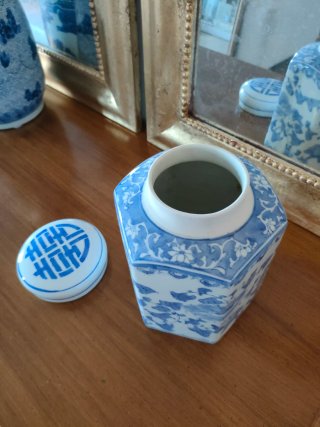 Tibor de porcelana azul y blanco
