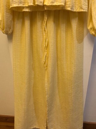 Conjunto amarillo de dos piezas