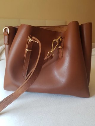 Bolso Beverly Hills Polo Club Marrón y Dorado