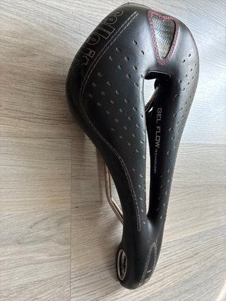 Sillín Bici Negro Gel Flow