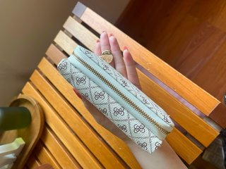 Cartera amplia con tarjetero y monedero