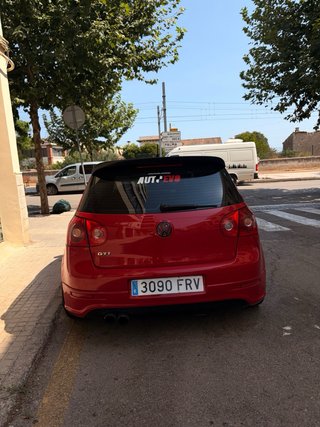Volkswagen Golf GTI 5