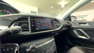 Peugeot 308 SW SW Active 1.2 PureTech 110 SS (2018)