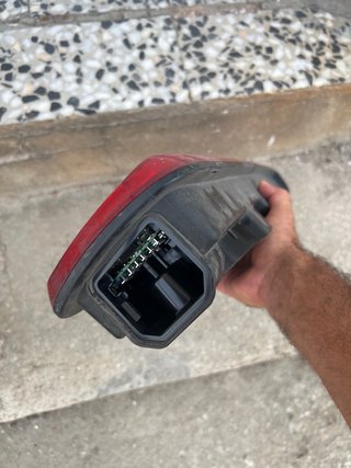 Piloto trasero izquierdo Volvo 23354972