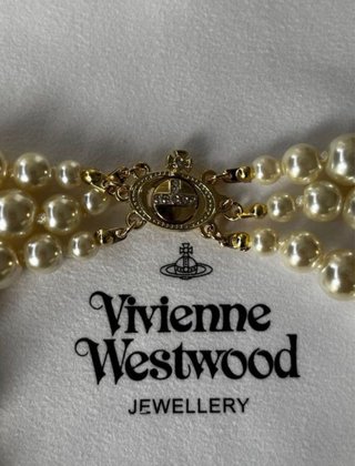 Collar Vivienne Westwood Perlas Dorado