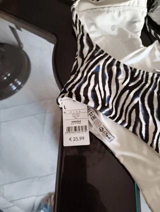 Costume intero zebrato