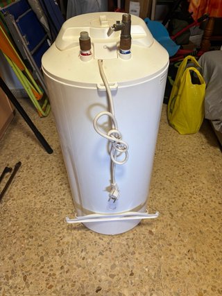 Calentador Neckar 100L blanco