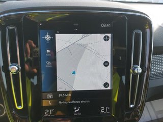 Volvo XC40 1.5 T4 Twin Recharge R-Design Auto