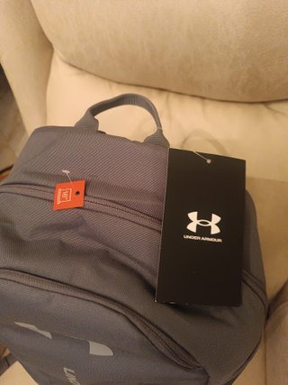 Mochila Under Armour Hustle Gris