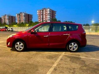 Renault Grand Scenic 2010