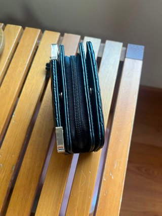Cartera Negra Cuero Sintético 3 Compartimentos
