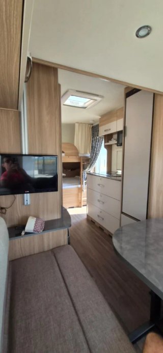 Caravana Bürstner Averso Premio 440tk