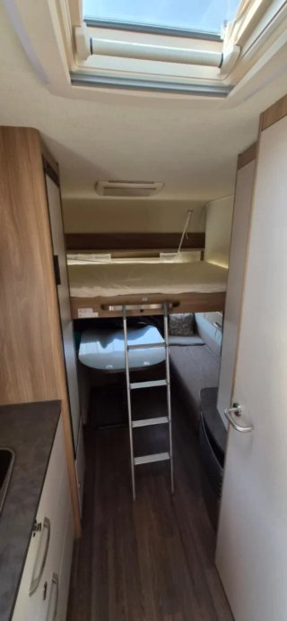 Caravana Bürstner Averso Premio 440tk