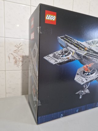 LEGO Marvel Helicarrier 76354