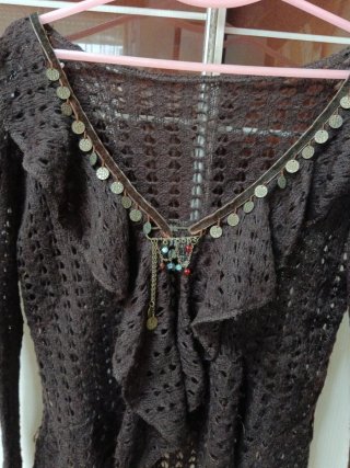 Chaqueta calada marrón con adornos