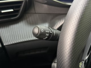 Peugeot 2008 GT Line Hybrid 1.2 145CV eDCS6 MHEV