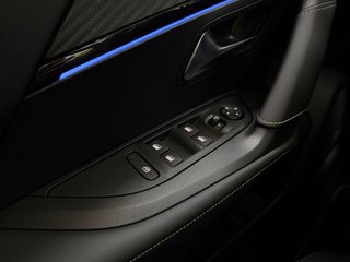 Peugeot 2008 GT Line Hybrid 1.2 145CV eDCS6 MHEV