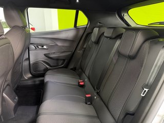 Peugeot 2008 GT Line Hybrid 1.2 145CV eDCS6 MHEV