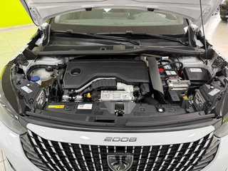 Peugeot 2008 GT Line Hybrid 1.2 145CV eDCS6 MHEV
