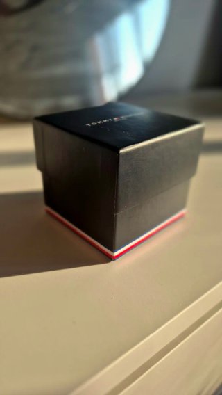 Reloj Tommy Hilfiger NUEVO a estrenar
