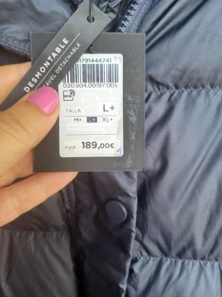 Abrigo acolchado COUCHEL . Urge venta por mudanza.