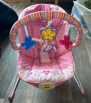 Mecedora para bebé con sonidos