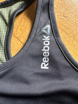 Top deportivo Reebok alta sujeción Talla S