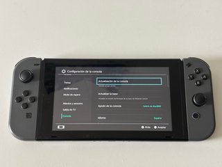 Nintendo Switch + Joycons Zelda Skyward Sword