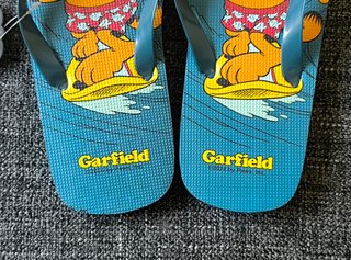 Chanclas chico Garfield Talla 44 (A ESTRENAR)