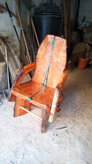 Silla Rústica Cerezo con Resina Turquesa
