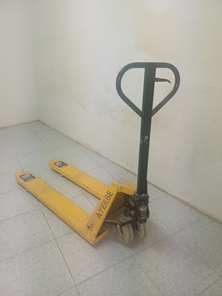 Transpaleta manual AYERBE 2500 kg