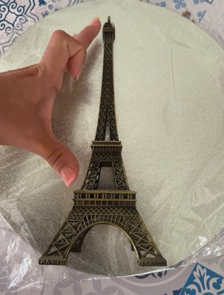 Torre Eiffel decorativa