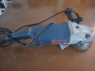 Radial Bosch GWS 20-230 H