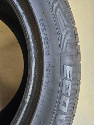 Neumáticos 255/55 R18 109W XL casi nuevos