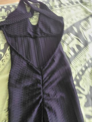 Mono deportivo morado texturizado