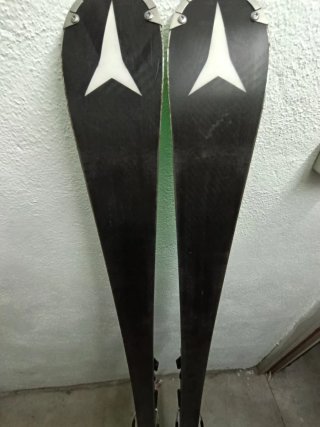 Esquís Atomic Redster 6X