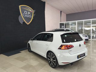 Volkswagen Golf 2.0 TDI 184cv DSG GTD BMT