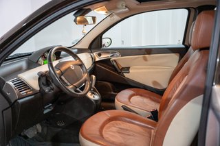 Lancia Ypsilon 1.4 16v Platino