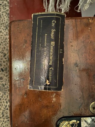 Máquina de coser SINGER antigua (1903)