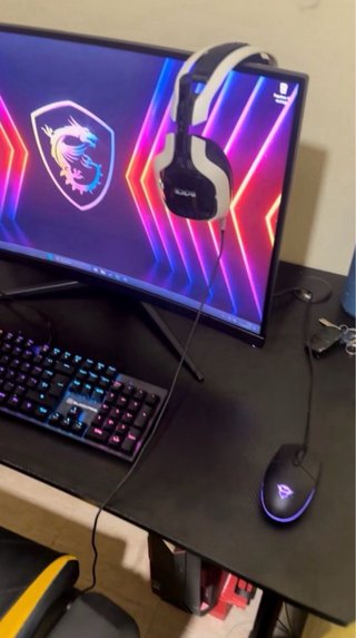 Pack Gaming MSI Silla y Accesorios