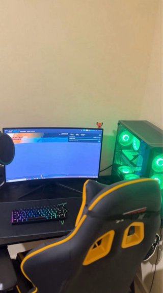 Pack Gaming MSI Silla y Accesorios