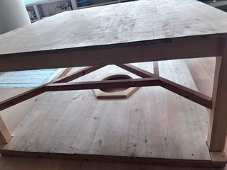 Camilla de madera artesanal a medida, en madera.