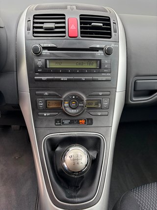 Toyota Auris 1.6 VVTi Active+ Pack ConectDrive2011
