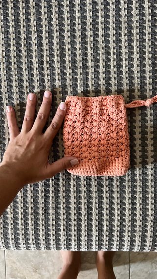 Bolsita de ganchillo rosa