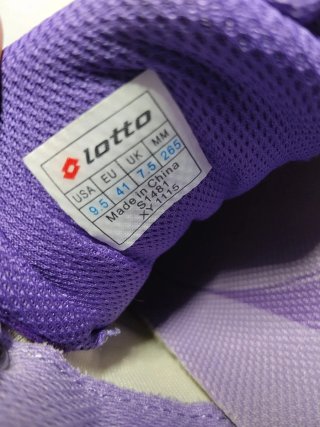 Zapatillas deportivas moradas