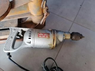 Taladro Antiguo con Accesorios ( ÚLTIMO PRECIO